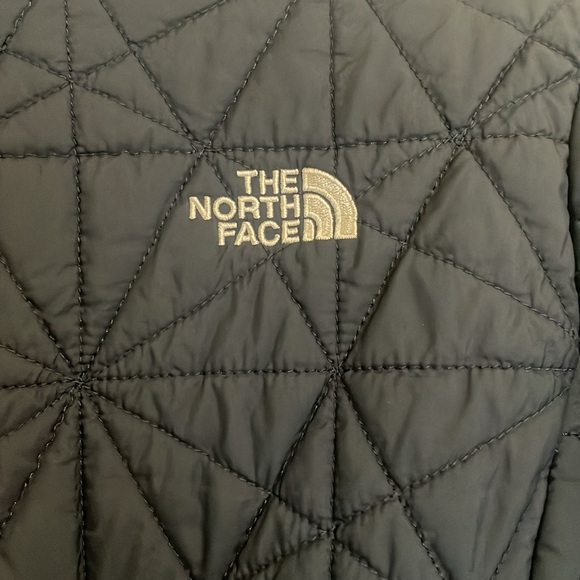 The North Face quilted navy jacket - Picture 4 of 4